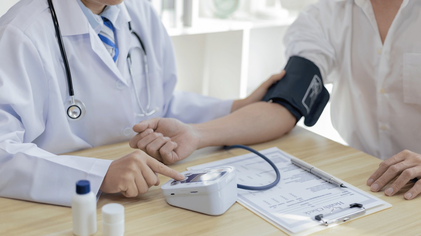 Médico cardiologista em Marau, Dr Cristiano, especializado em pressão alta e emagrecimento saudável. Agende sua consulta!